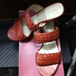 Ladies shoes